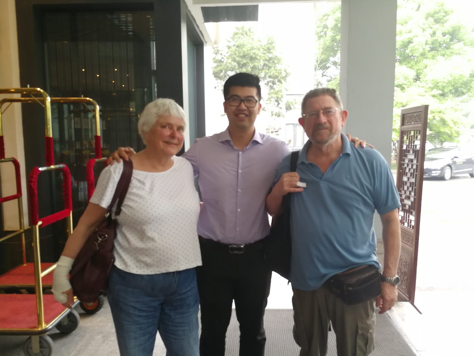 王楠与科斯特利兹教授